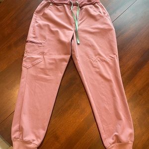 Figs Mauve scrub top (small) and jogger scrub bottoms(medium petite)